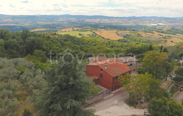 casa indipendente in vendita a Collazzone