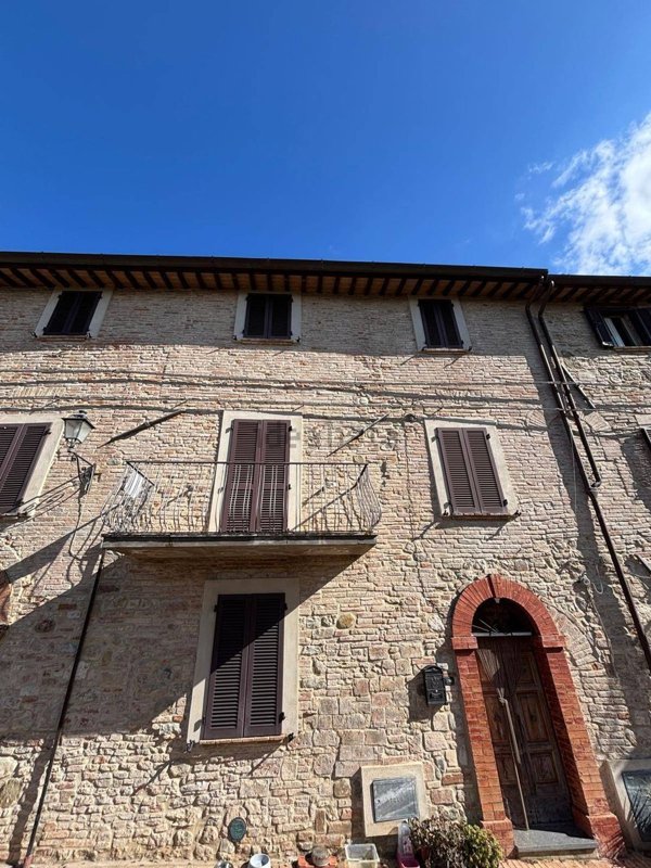 appartamento in vendita a Collazzone in zona Piedicolle
