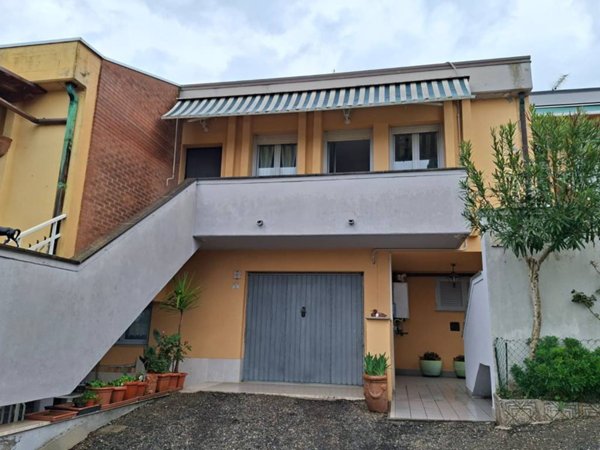 casa indipendente in vendita a Collazzone