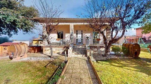 casa indipendente in vendita a Collazzone in zona Piedicolle