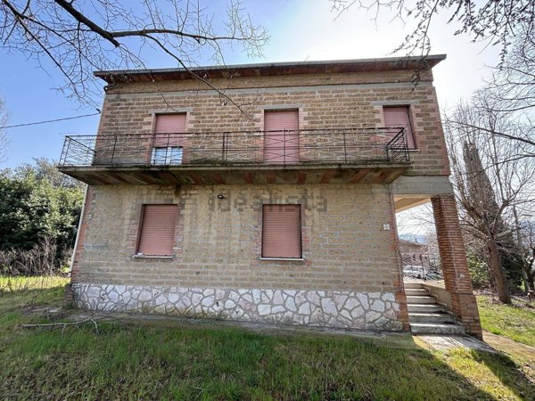 casa indipendente in vendita a Collazzone in zona Collepepe