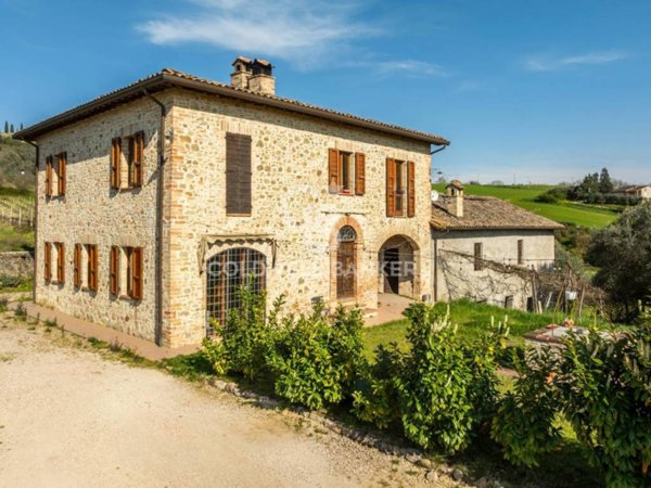 casa indipendente in vendita a Collazzone in zona Collepepe