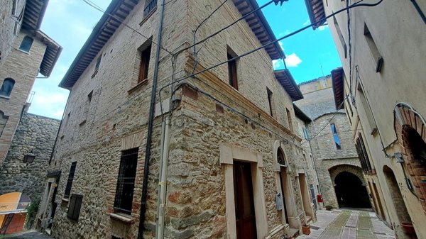 casa indipendente in vendita a Collazzone