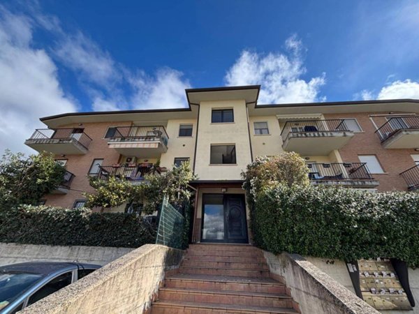 appartamento in vendita a Collazzone in zona Collepepe