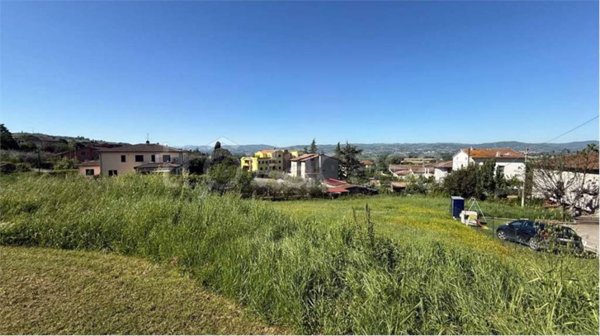 terreno edificabile in vendita a Collazzone in zona Collepepe