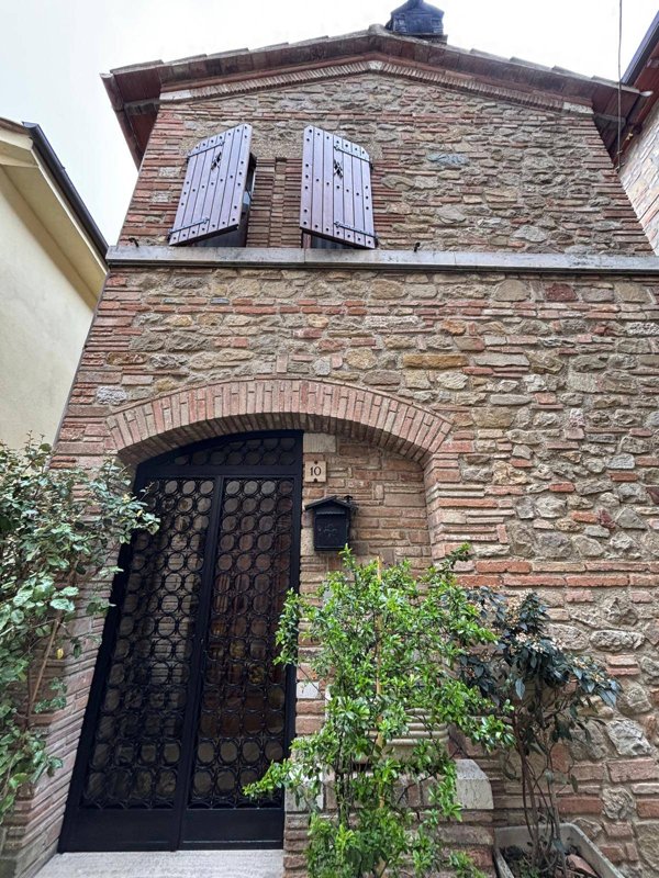 casa indipendente in vendita a Collazzone
