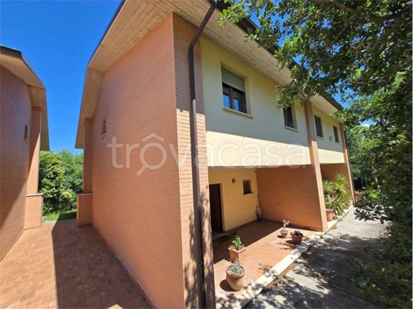 casa indipendente in vendita a Collazzone