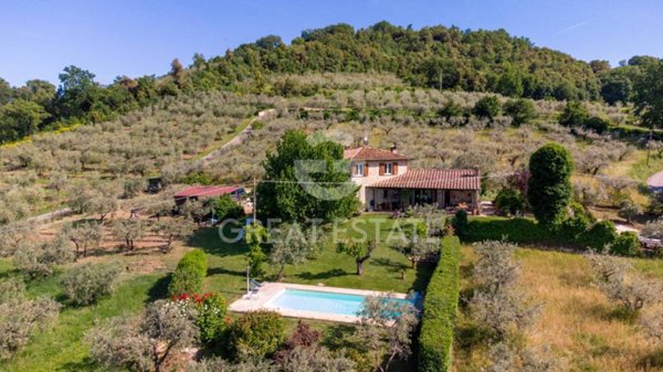 casa indipendente in vendita a Collazzone in zona Gaglietole