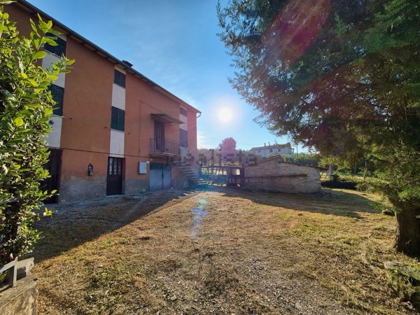 casa indipendente in vendita a Collazzone