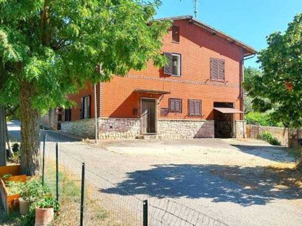 casa indipendente in vendita a Collazzone in zona Gaglietole