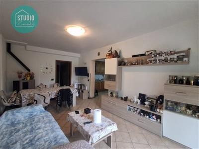 casa indipendente in vendita a Collazzone in zona Canalicchio