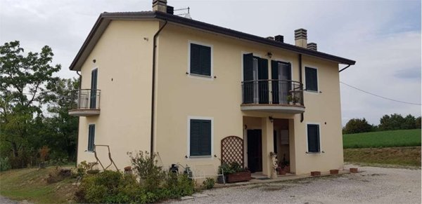 casa indipendente in vendita a Collazzone in zona Collepepe