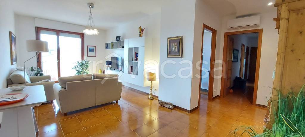 appartamento in vendita a Corciano in zona San Mariano