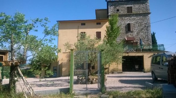 casa indipendente in vendita a Corciano in zona Castelvieto