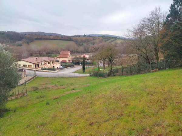 terreno edificabile in vendita a Corciano in zona Mantignana
