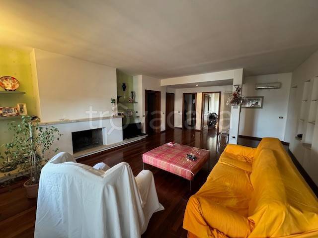 appartamento in vendita a Corciano in zona Ellera Chiugiana