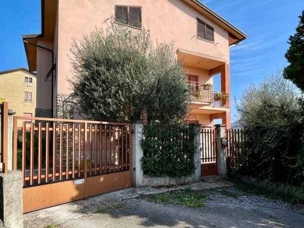 casa indipendente in vendita a Corciano in zona Ellera Chiugiana