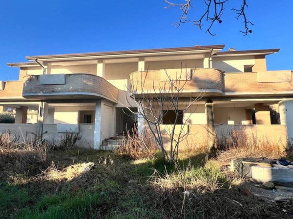 casa indipendente in vendita a Corciano in zona Ellera Chiugiana