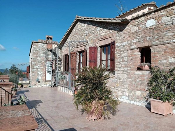 casa indipendente in vendita a Corciano in zona Solomeo