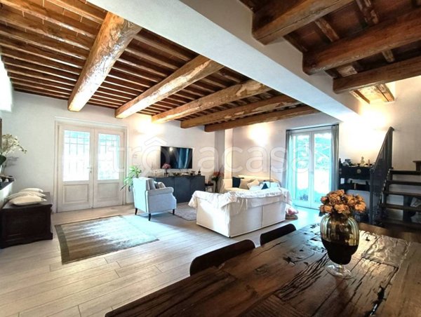 casa indipendente in vendita a Corciano in zona Solomeo