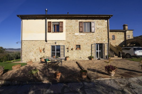 casa indipendente in vendita a Corciano in zona Castelvieto