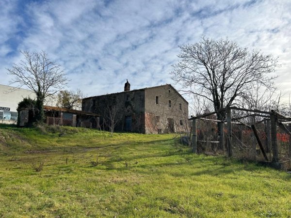 terreno edificabile in vendita a Corciano in zona Terrioli