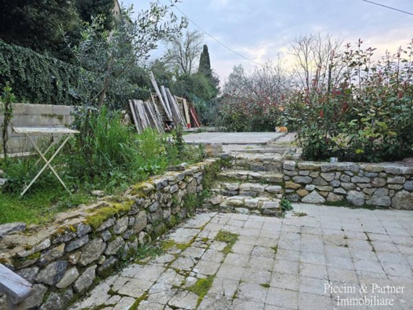 casa indipendente in vendita a Corciano in zona Capocavallo