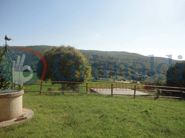 casa indipendente in vendita a Corciano in zona Capocavallo
