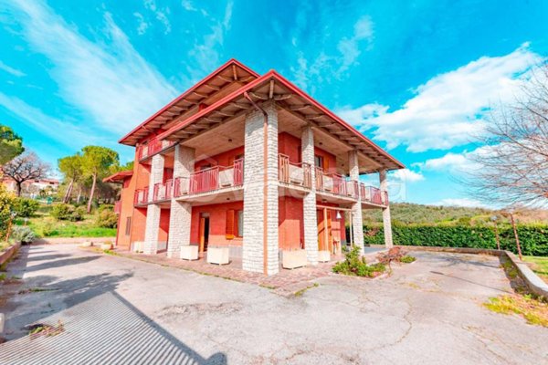 casa indipendente in vendita a Corciano in zona Terrioli