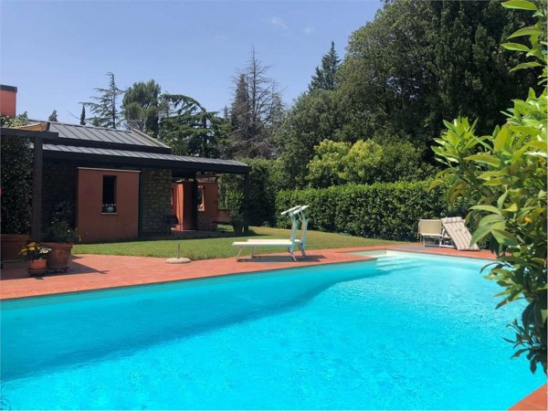 casa indipendente in vendita a Corciano