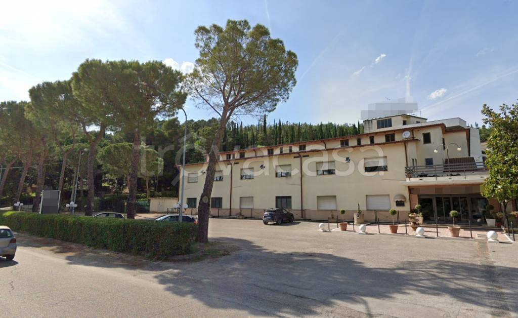 negozio in vendita a Corciano
