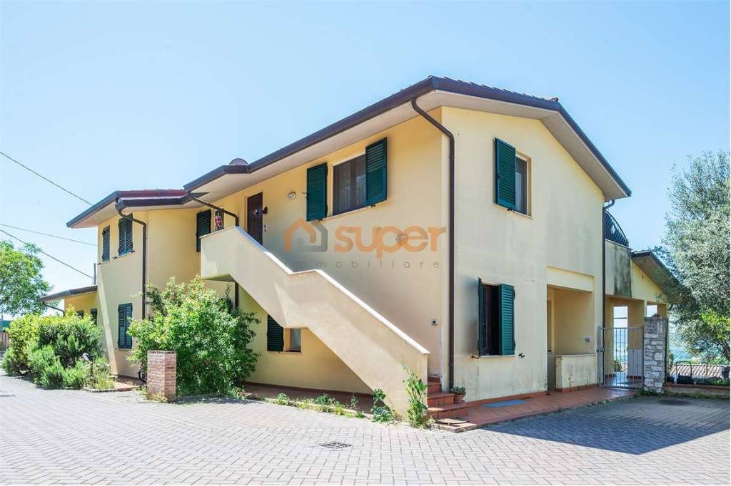 appartamento in vendita a Corciano in zona Ellera Chiugiana