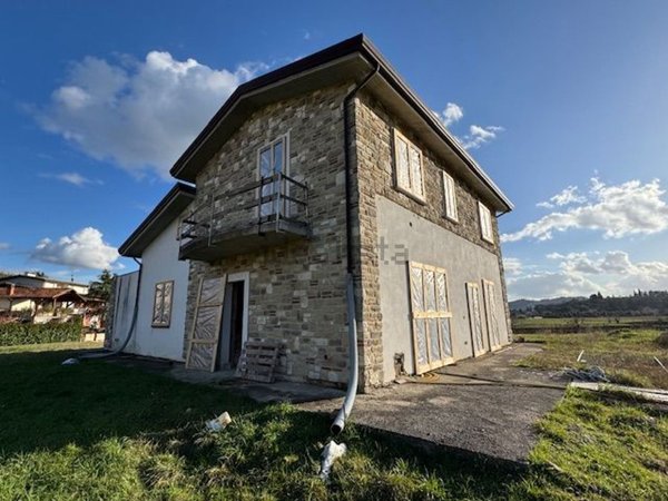 casa indipendente in vendita a Corciano in zona Mantignana