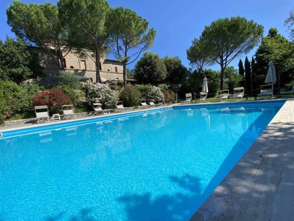 casa indipendente in vendita a Corciano