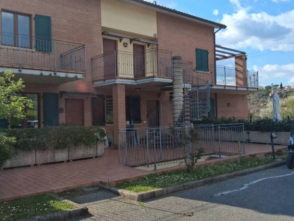 appartamento in vendita a Corciano in zona Capocavallo
