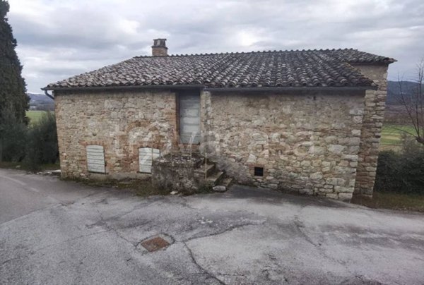 casa indipendente in vendita a Corciano in zona Mantignana