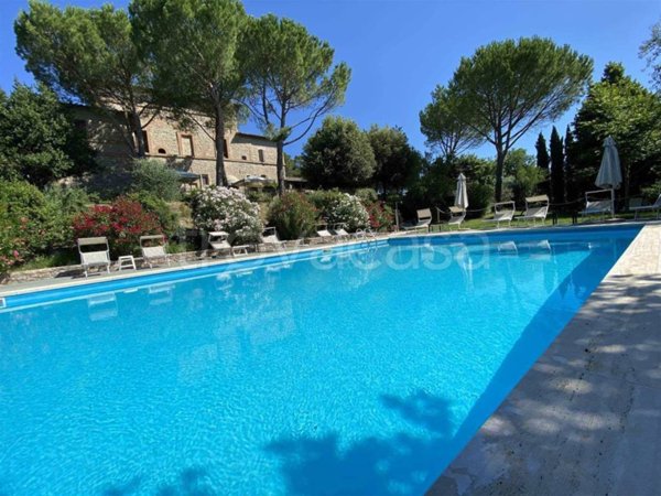 villa in vendita a Corciano