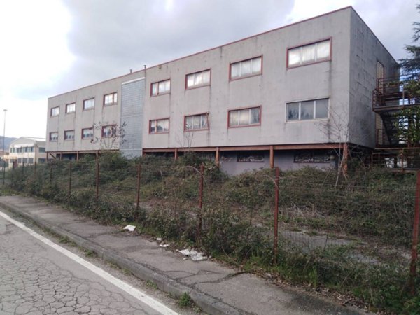 intera palazzina in vendita a Corciano