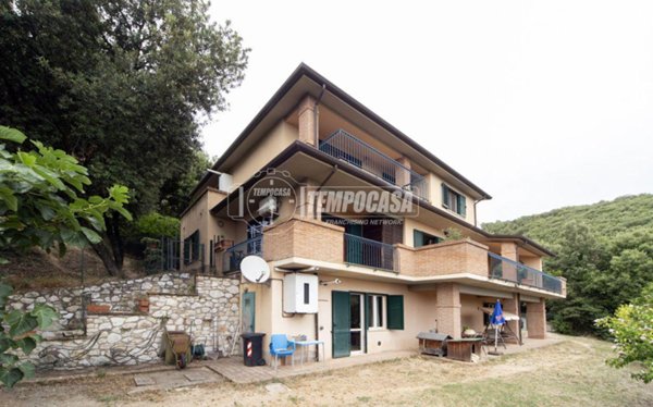 casa indipendente in vendita a Corciano