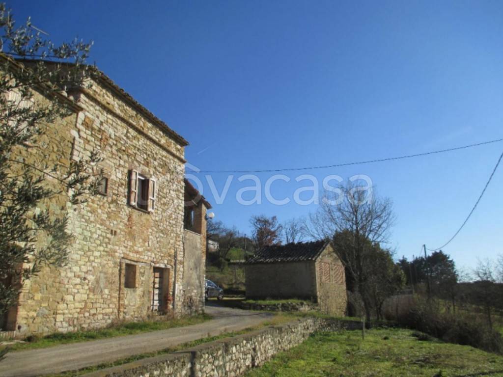 casa indipendente in vendita a Corciano