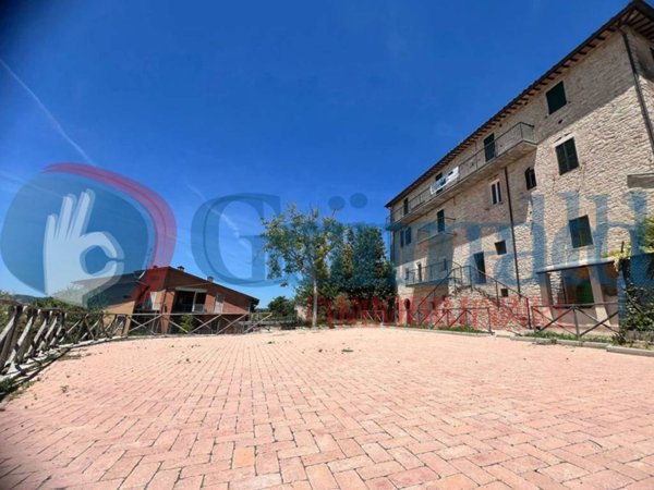 appartamento in vendita a Corciano in zona Ellera Chiugiana