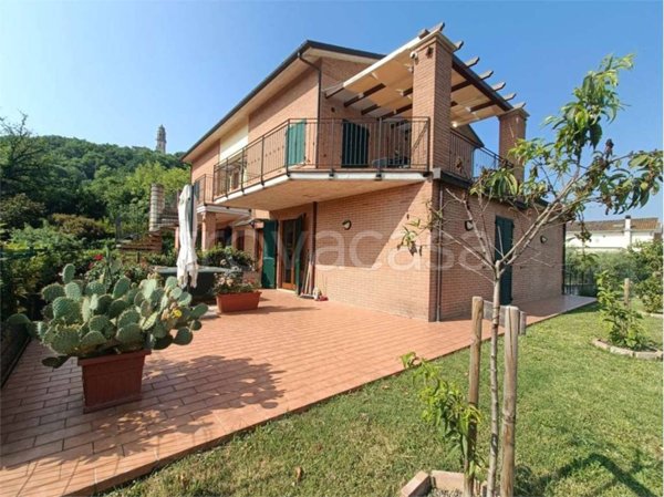 appartamento in vendita a Corciano in zona Capocavallo