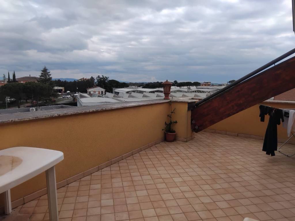 appartamento in vendita a Corciano in zona Ellera Chiugiana