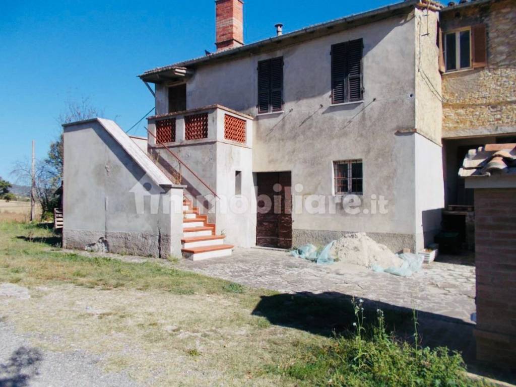casa indipendente in vendita a Corciano in zona San Mariano