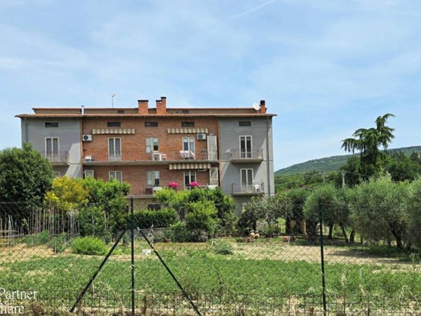 appartamento in vendita a Corciano in zona Terrioli
