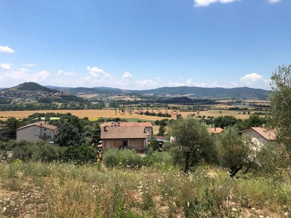 terreno edificabile in vendita a Corciano in zona San Mariano