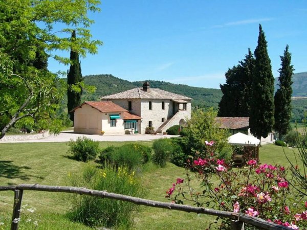 intera palazzina in vendita a Corciano