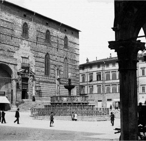 casa indipendente in vendita a Corciano in zona Ellera Chiugiana