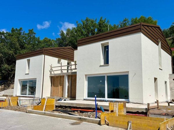 casa indipendente in vendita a Corciano