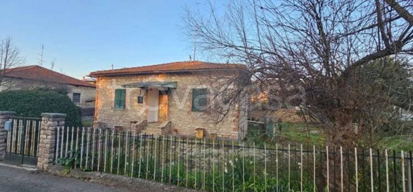 casa indipendente in vendita a Corciano in zona San Mariano